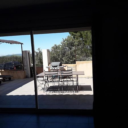 Petit Coin De Paradis Apartment Merindol Bagian luar foto