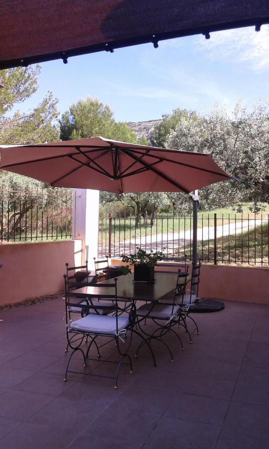 Petit Coin De Paradis Apartment Merindol Bagian luar foto
